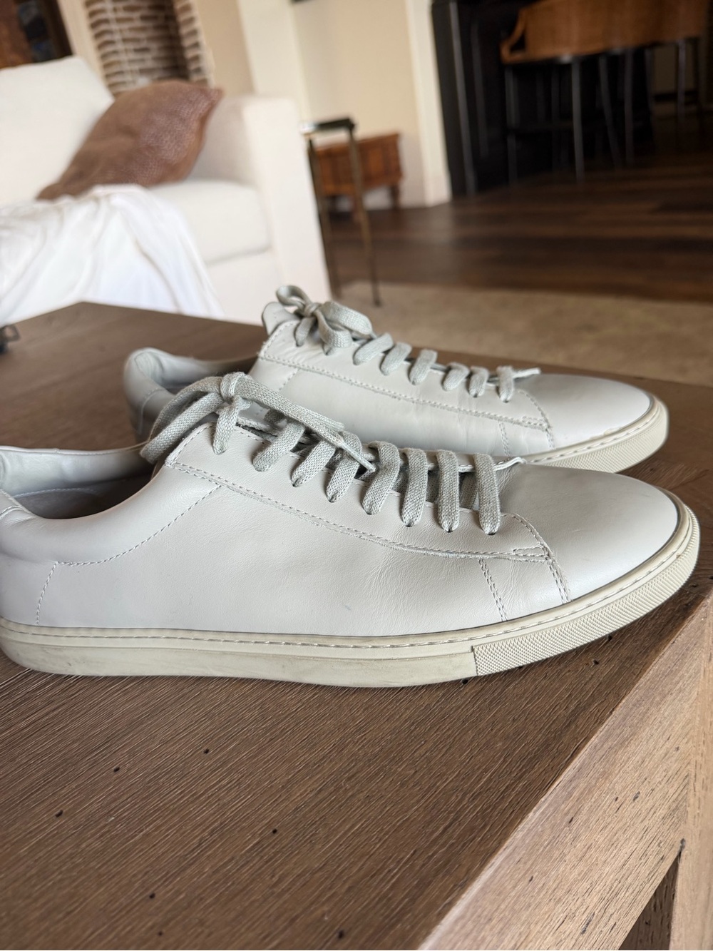Oliver Cabell Low-Top Leather Sneakers - Off-White